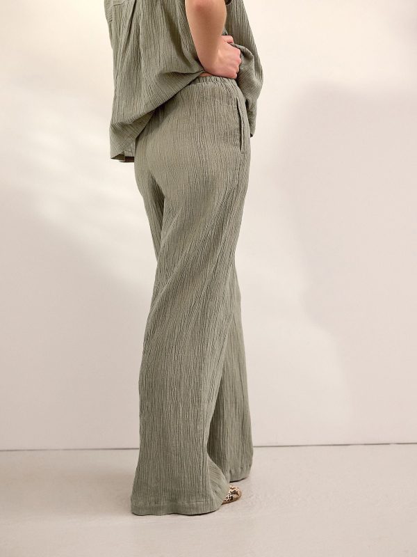 Green Wide Leg Textured Co-ord Trousers with Linen - 图片 3