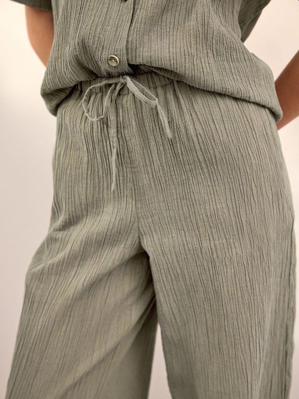 Green Wide Leg Textured Co-ord Trousers with Linen - 图片 4